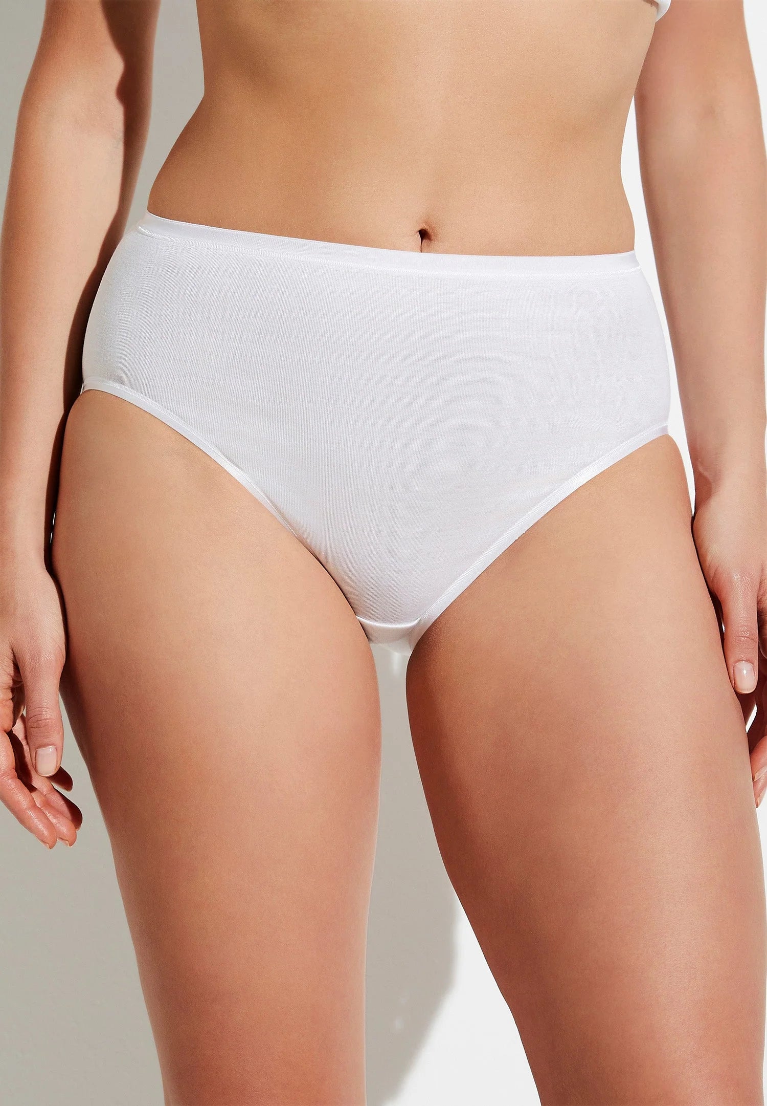 Maxi Brief - White